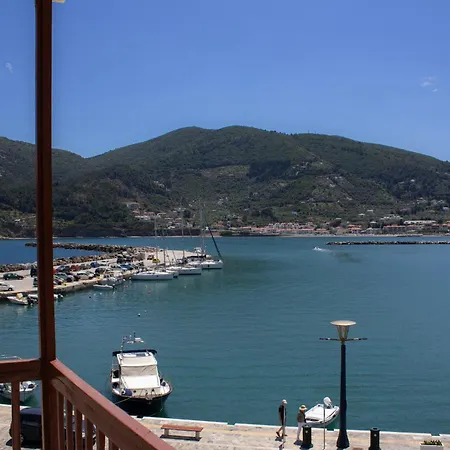 Georgios L Hotel